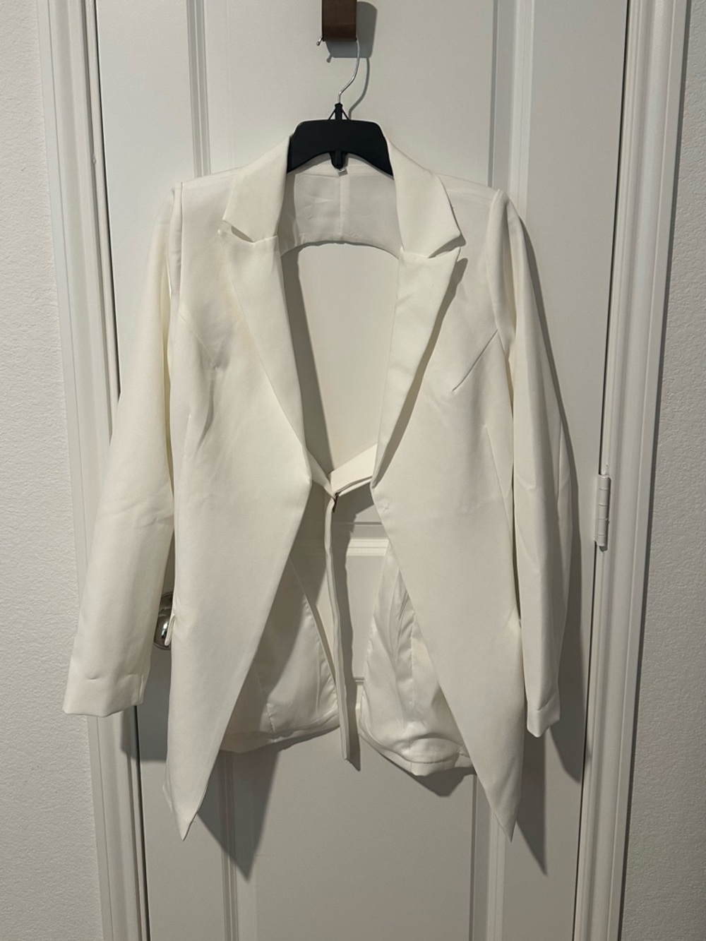 Women’s White Blazer Jacket - Elegant Open Front & Open Back (Large)